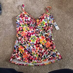 Women’s bathing suit